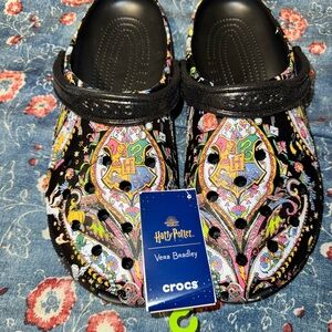 SOLD Crocs Vera Bradley x Harry Potter Men’s Sz 14
